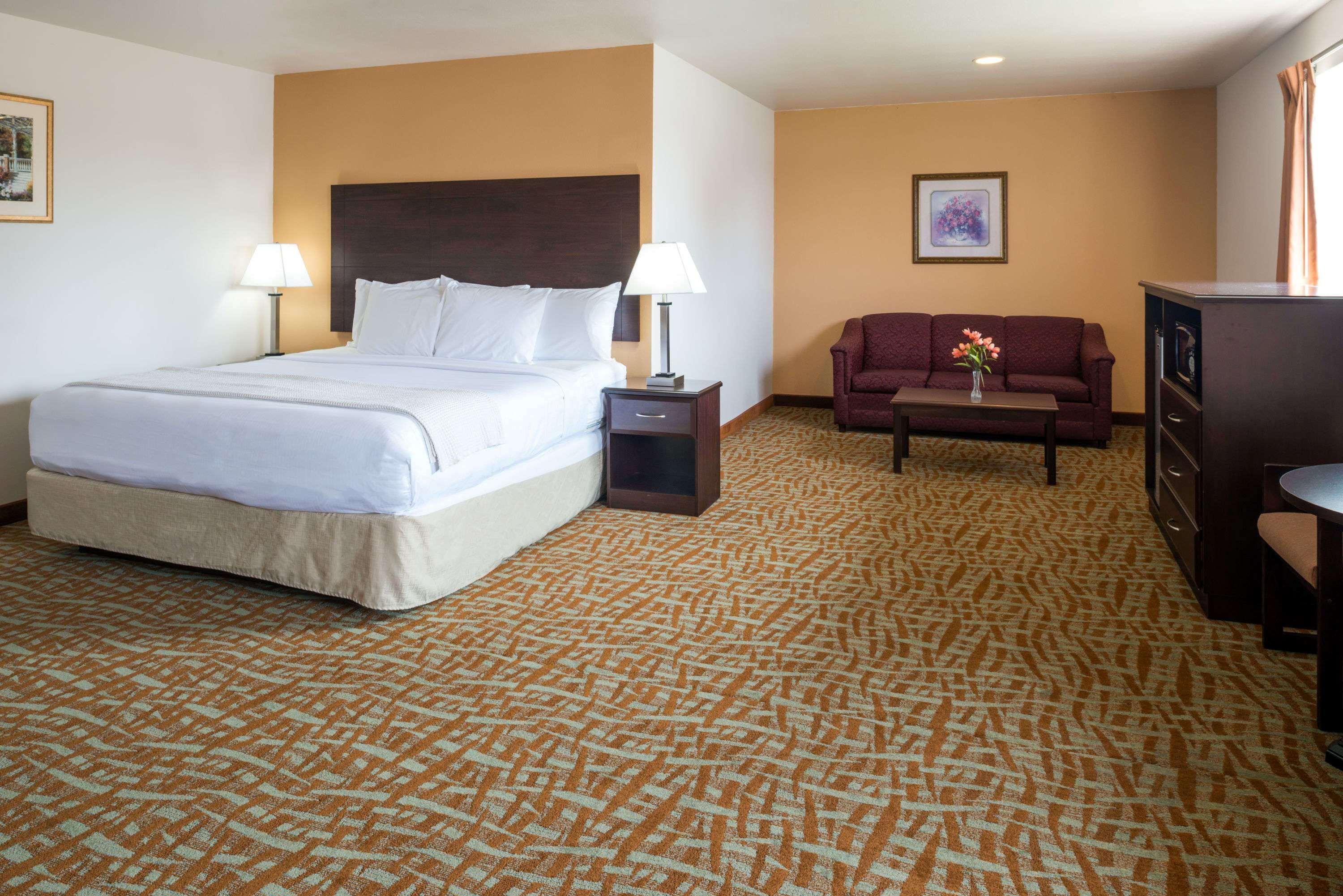 Days Inn & Suites By Wyndham Spokane Airport Airway Heights Eksteriør billede