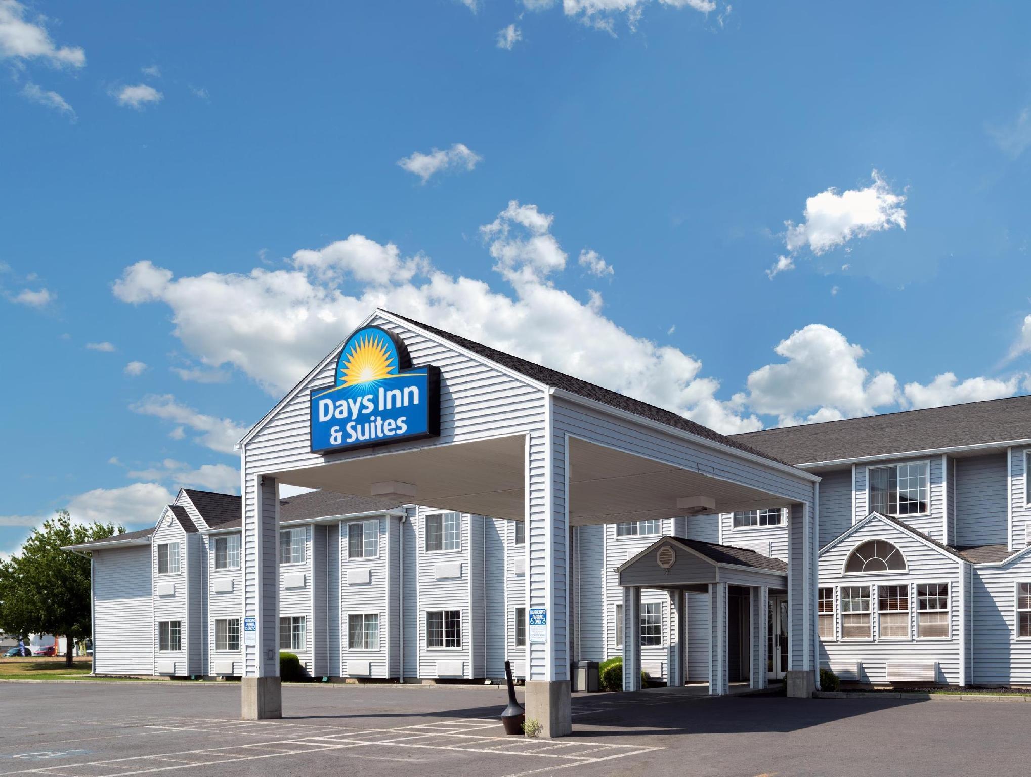 Days Inn & Suites By Wyndham Spokane Airport Airway Heights Eksteriør billede